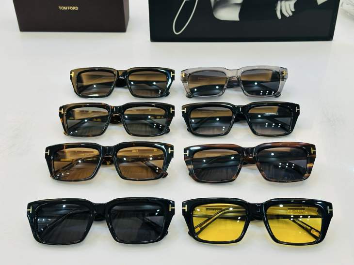 Picture of Tom Ford Sunglasses _SKUfw76017459fw